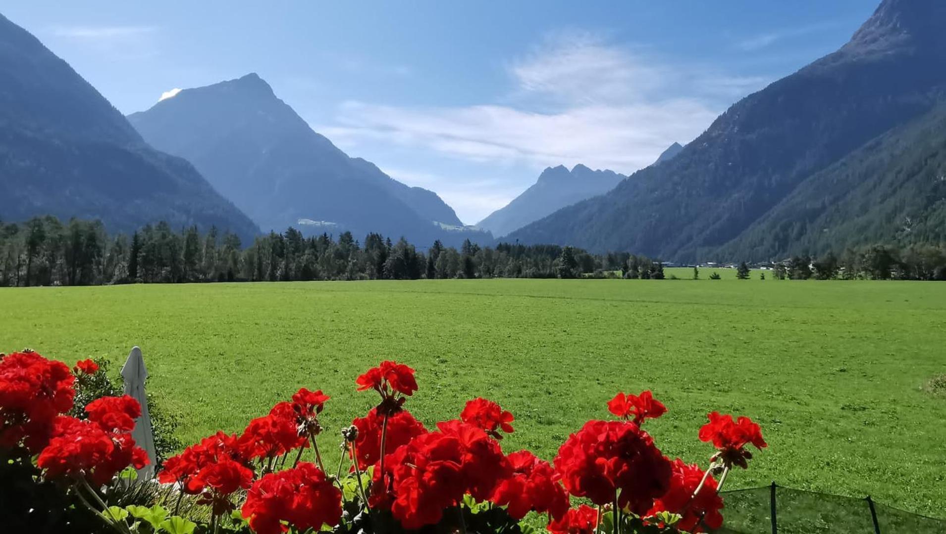 Landhaus Oetztalblick Längenfeld Esterno foto