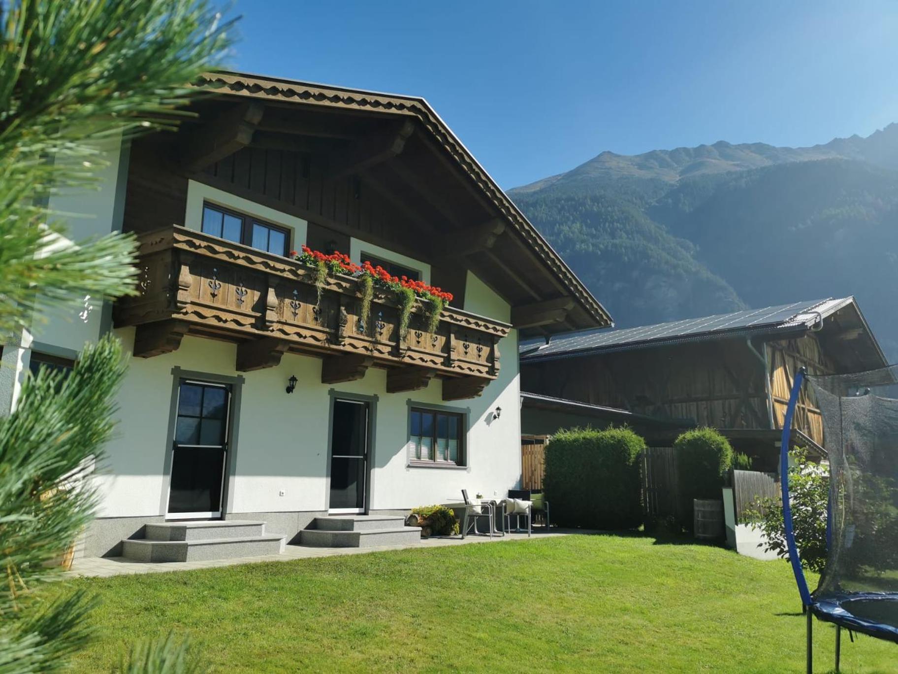 Landhaus Oetztalblick Längenfeld Esterno foto